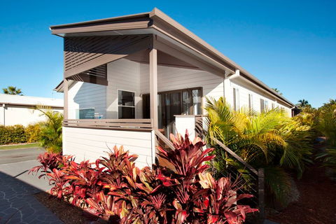 Treasure Island Resort And Holiday Park - Cruises Travel 0