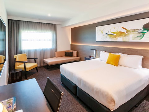 Mercure Sunshine Coast Kawana Waters - Tourism Guide 2