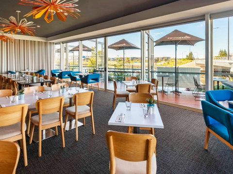 Mercure Sunshine Coast Kawana Waters - Tourism Guide 13