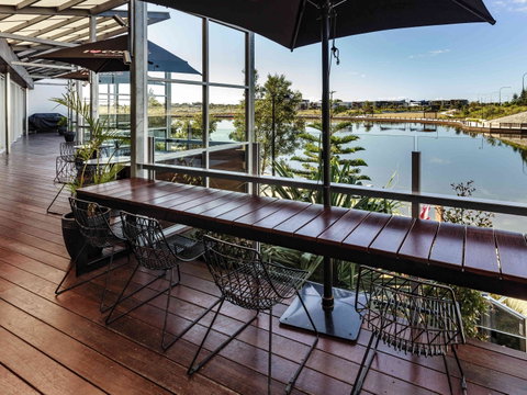 Mercure Sunshine Coast Kawana Waters - Tourism Guide 14