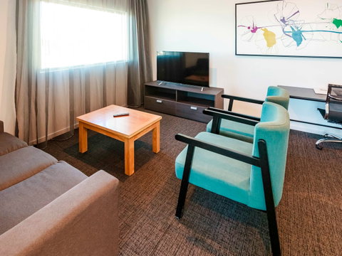 Mercure Sunshine Coast Kawana Waters - Tourism Guide 17