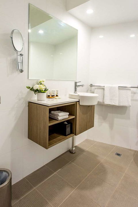 Pacific Hotel Brisbane - Cruises Travel 1