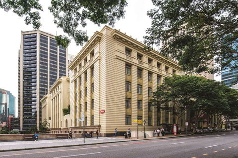 Adina Apartment Hotel Anzac Square - Tourism Guide 0