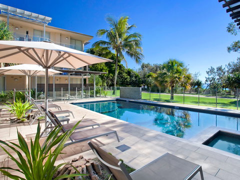 Maison Noosa Beachfront Resort - Travel Agents 2