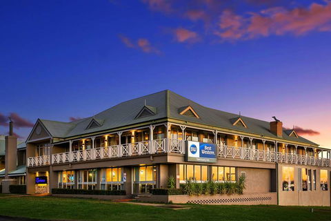 Best Western Sanctuary Inn - Cruises Travel 0