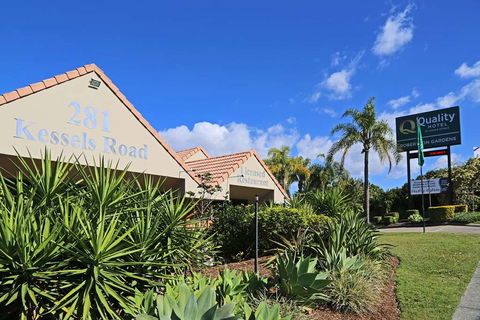 Quality Hotel Robertson Gardens - Cruises Travel 1