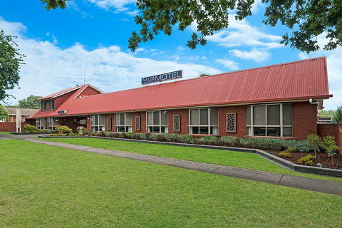 AAt 28 Goldsmith Motel - Tourism Guide 0