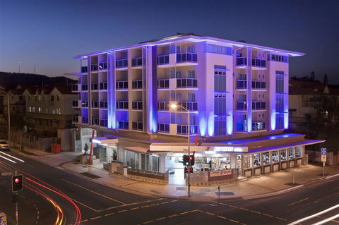 Jephson Hotel - Tourism Guide 0