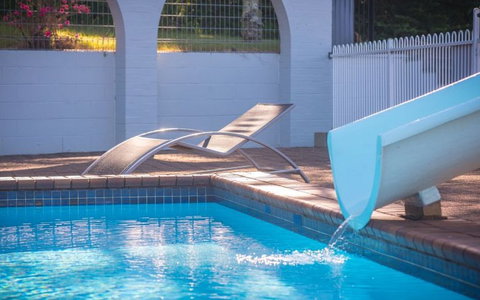 The Big Windmill Motor Lodge - Travel Agents 2