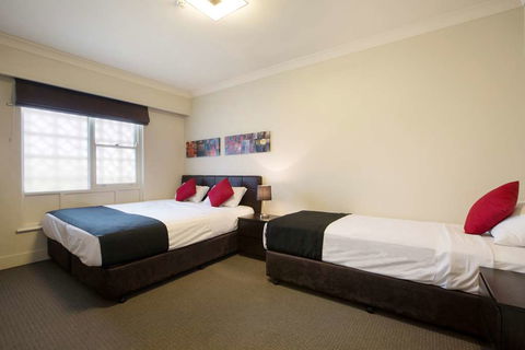 Enfield Hotel - Cruises Travel 1