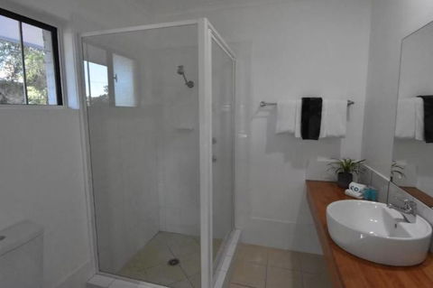 Ballina Homestead Motel - Cruises Travel 2