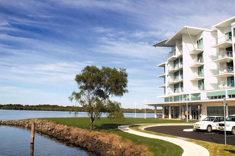 Ramada Hotel & Suites Ballina - Cruises Travel 0