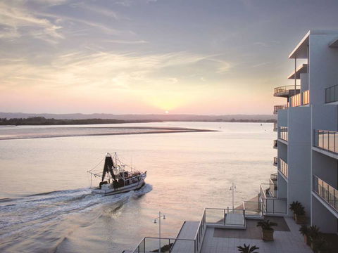 Ramada Hotel & Suites Ballina - Cruises Travel 1