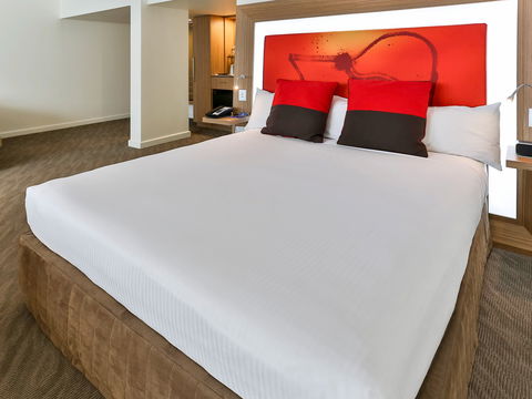 Novotel Sydney Rooty Hill - Cruises Travel 9