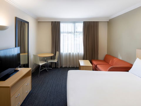 Mercure Sydney Blacktown - Cruises Travel 9