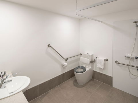 Mercure Sydney Blacktown - Cruises Travel 13