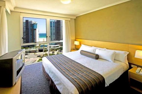 Mantra Twin Towns Coolangatta - Cruises Travel 1