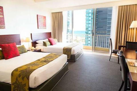 Mantra Twin Towns Coolangatta - Cruises Travel 7