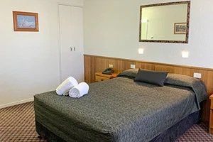 Outback Motel - Tourism Guide 4