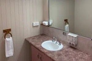 Outback Motel - Tourism Guide 5