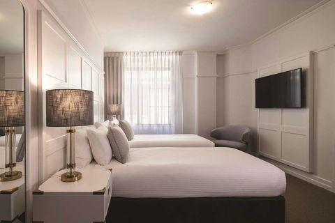 Adina Apartment Hotel Anzac Square - Tourism Guide 16