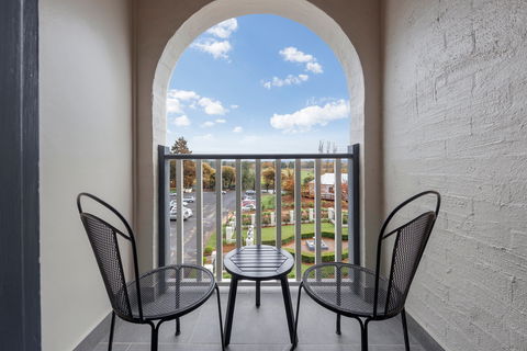 Crowne Plaza Hawkesbury Valley - Tourism Guide 6