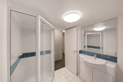 Adina Serviced Apartments James Court - Tourism Guide 8