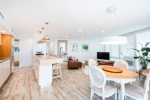 Lanai Riverside Apartments - Travel Agents 1