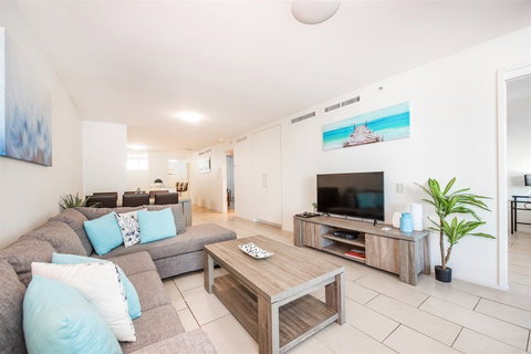 Lanai Riverside Apartments - Travel Agents 3