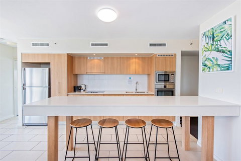 Lanai Riverside Apartments - Travel Agents 6