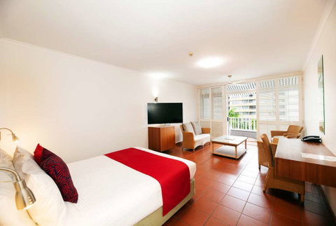 Ramada By Wyndham Cairns City Centre - Tourism Guide 5