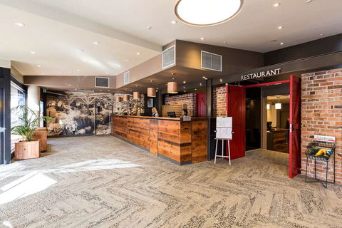 The Old Woolstore Apartment Hotel - Tourism Guide 2