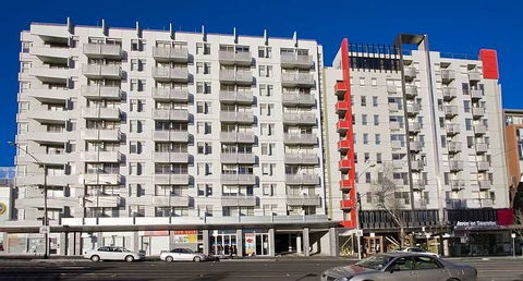 Arrow On Swanston - Tourism Guide 2