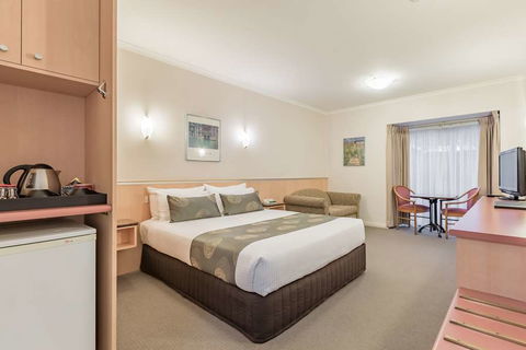 Waverley International Hotel - Tourism Guide 1