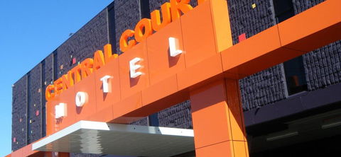 Warrnambool Central Court - Tourism Guide 0