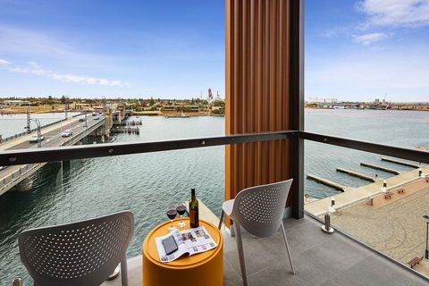 Quest Port Adelaide - Cruises Travel 1