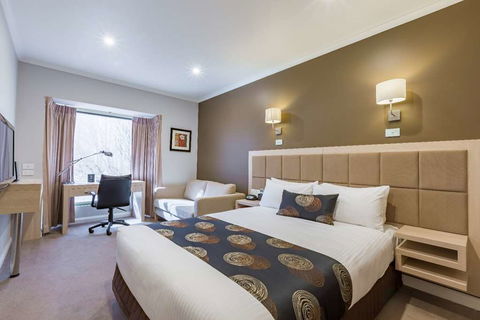 Waverley International Hotel - Tourism Guide 2