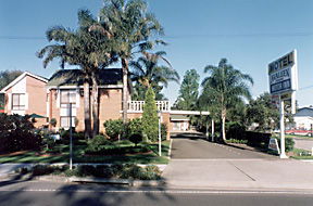 Avaleen Lodge Motor Inn - Tourism Guide 0