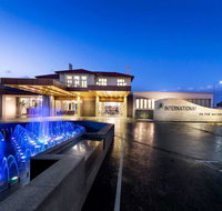 Swan River Hotel - Tourism Guide