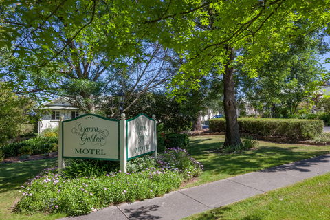 Yarra Gables Motel - Travel Agents 0