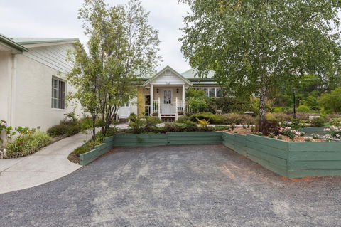 Yarra Gables Motel - Travel Agents 2