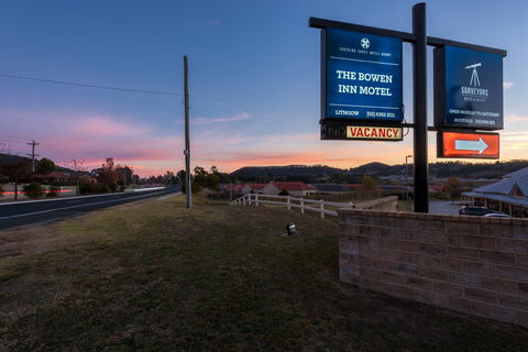 The Bowen Inn Motel - Tourism Guide 1