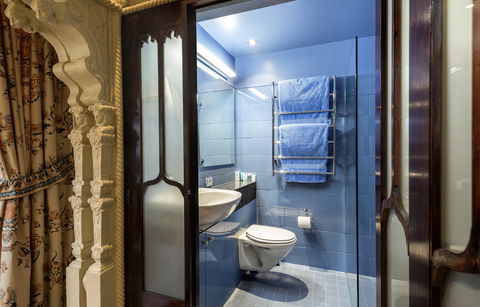 Thorngrove Manor Hotel - Travel Agents 8