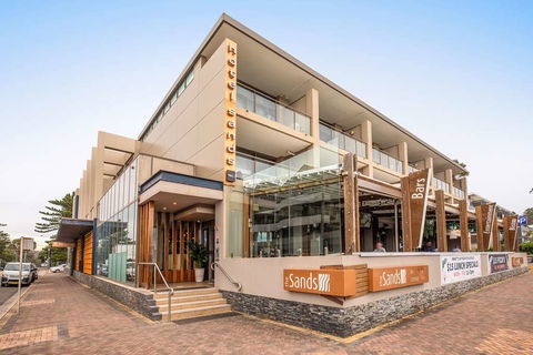 Narrabeen Sands Hotel By Nightcap Plus - Tourism Guide 1