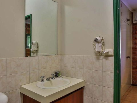 Bayside Holiday Apartments - Cruises Travel 2