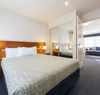Canberra Parklands Central - Cruises Travel