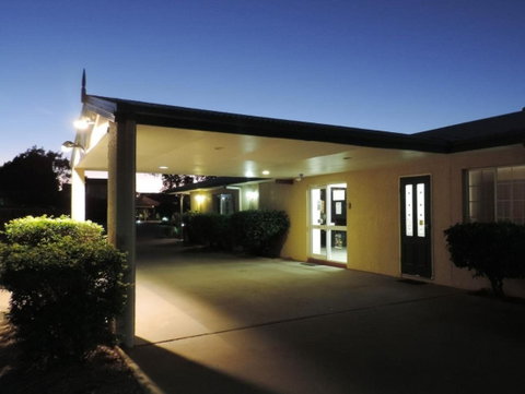 Outback Motel - Tourism Guide 0