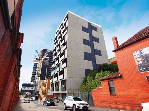 Oaks South Yarra - Tourism Guide 0