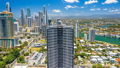 Arise Ruby Gold Coast - Cruises Travel 1