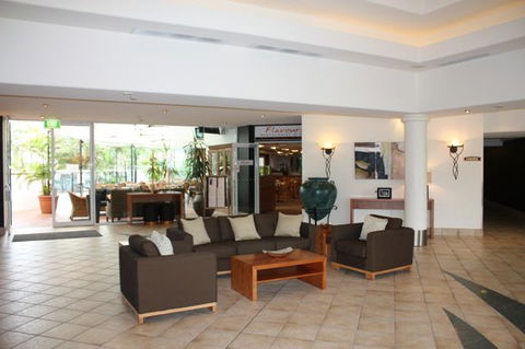 Alpha Sovereign Hotel Gold Coast - Tourism Guide 1